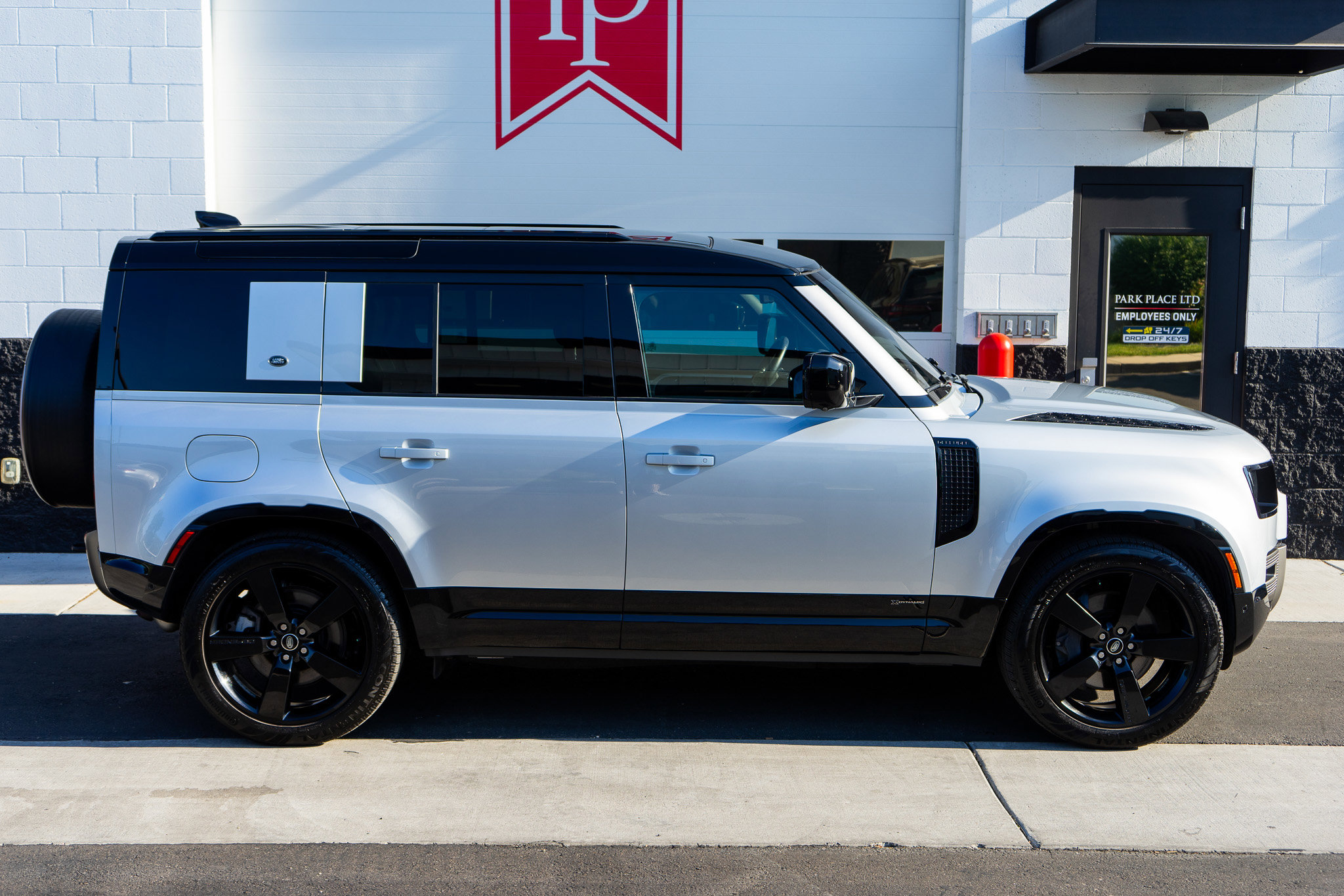 Used 2021 Land Rover Defender 110 X-Dynamic HSE image 68