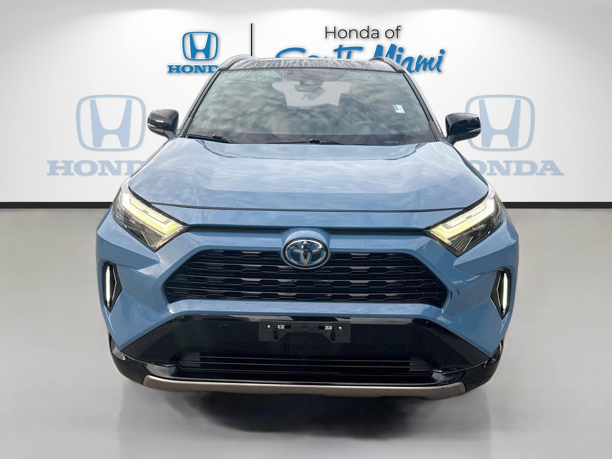 Used 2023 Toyota RAV4 XSE w/ XSE Grade Weather Package AWD/4WD image 2