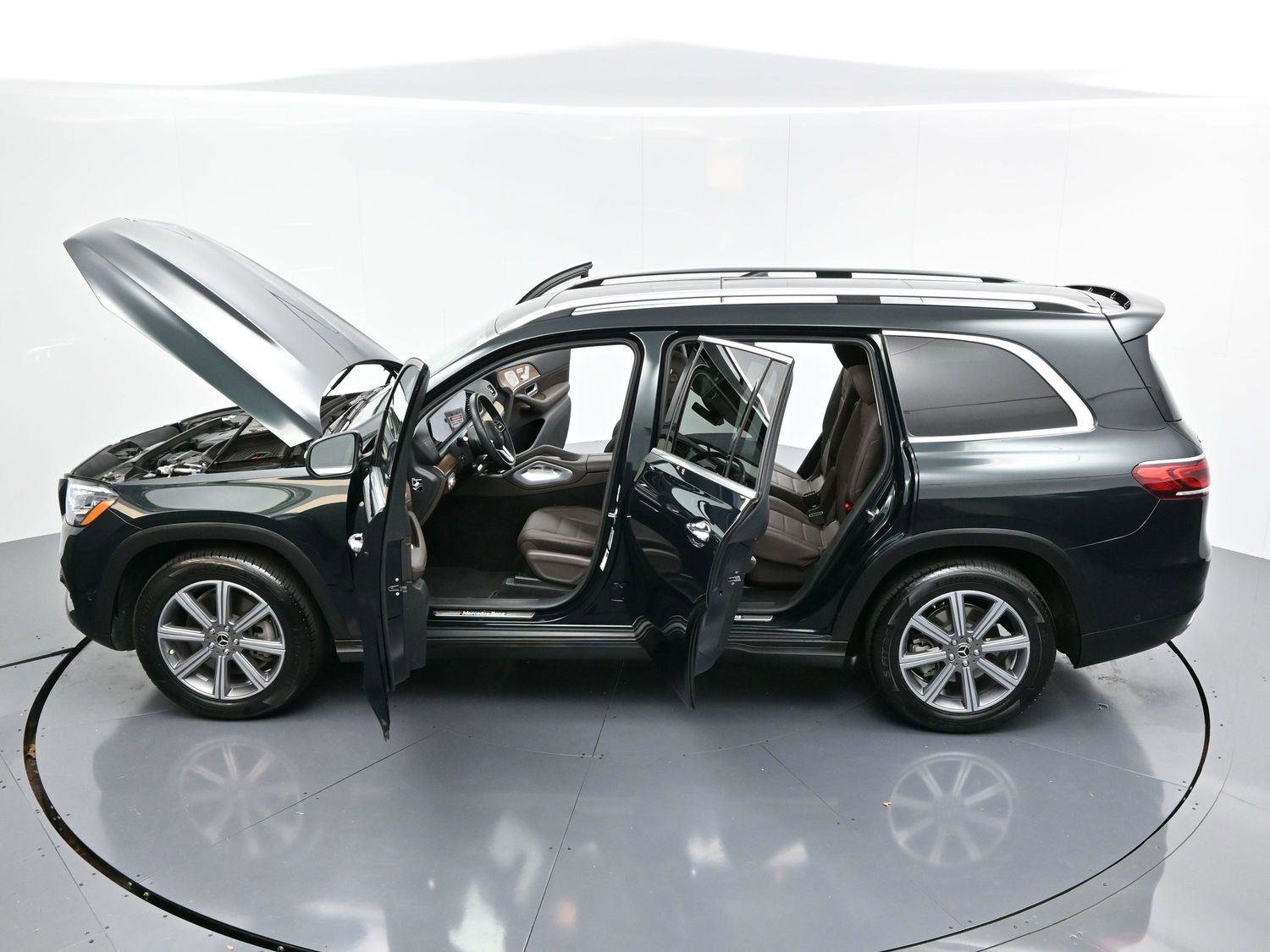 Used 2023 Mercedes-Benz GLS 450 4MATIC image 43