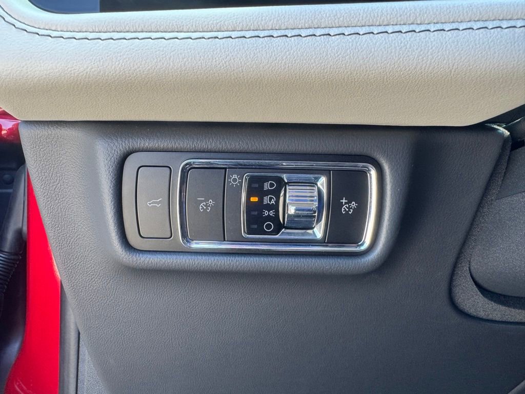 Used 2025 Lincoln Aviator Reserve w/ Jet Appearance Package AWD/4WD image 12