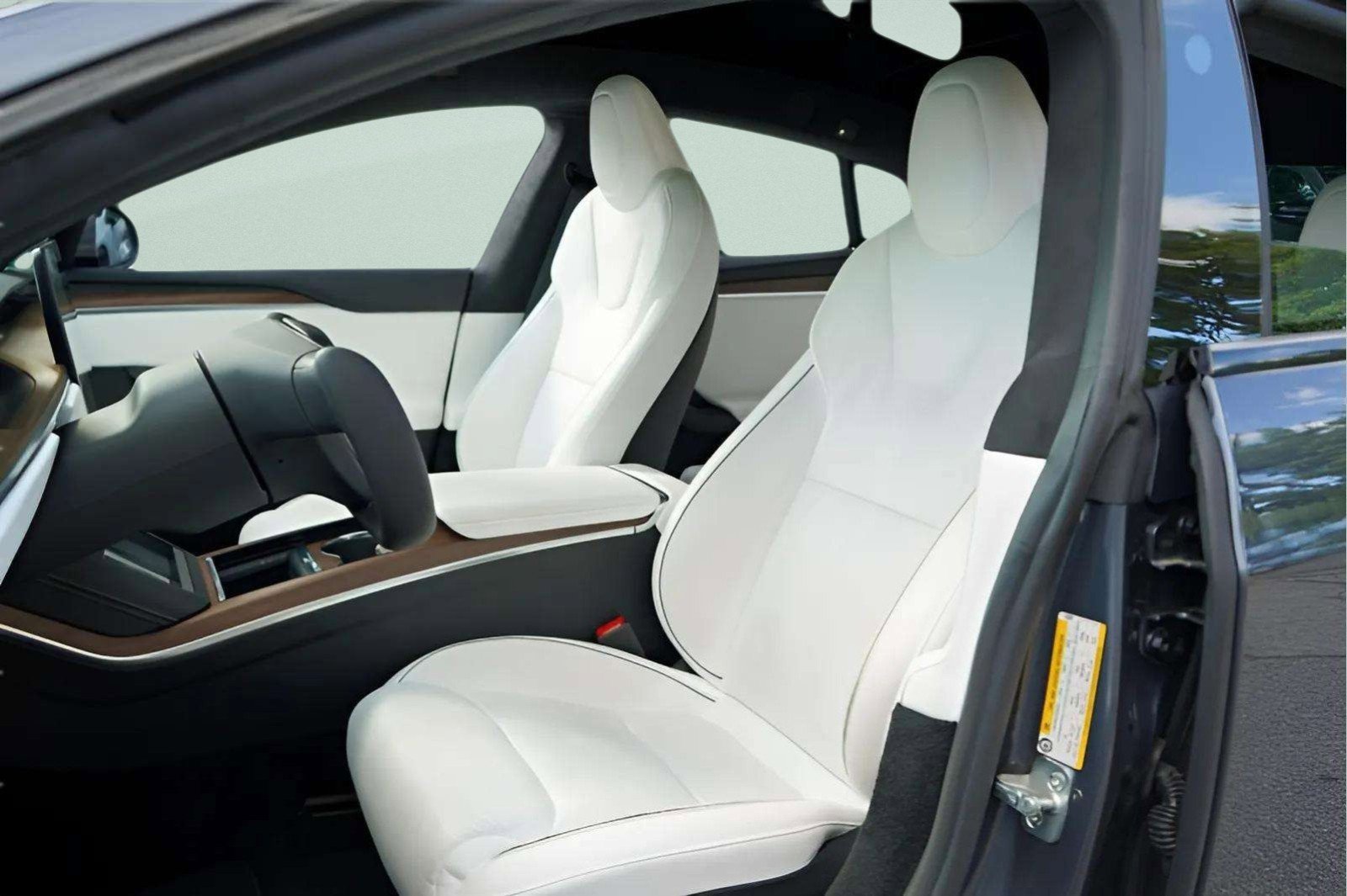 Used 2021 Tesla Model S Plaid image 53