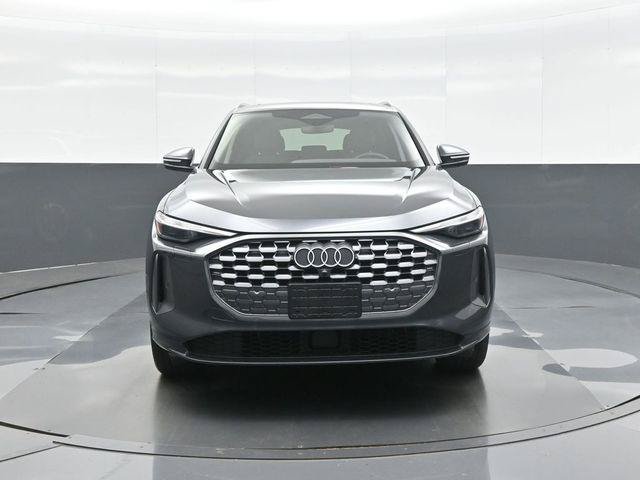 Used 2025 Audi Q5 Premium w/ Convenience Package AWD/4WD image 2