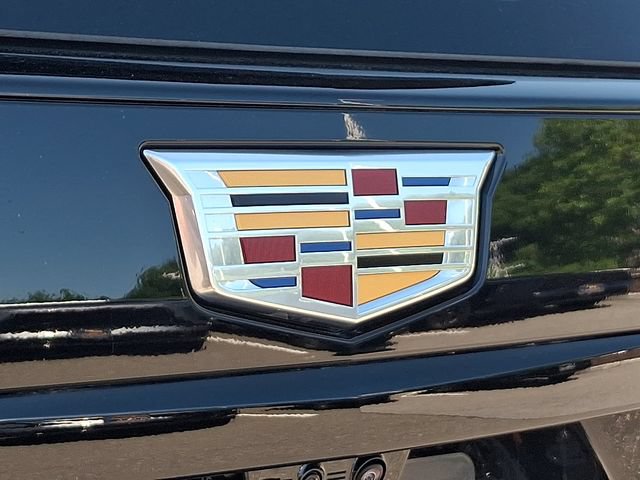 Used 2026 Cadillac Escalade Platinum Sport w/ LPO, Floor Liner Package AWD/4WD image 30