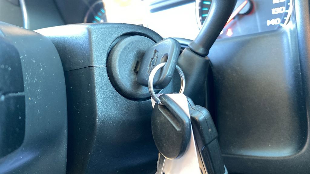 Used 2018 Chevrolet Silverado 1500 LT w/ Texas Edition image 27