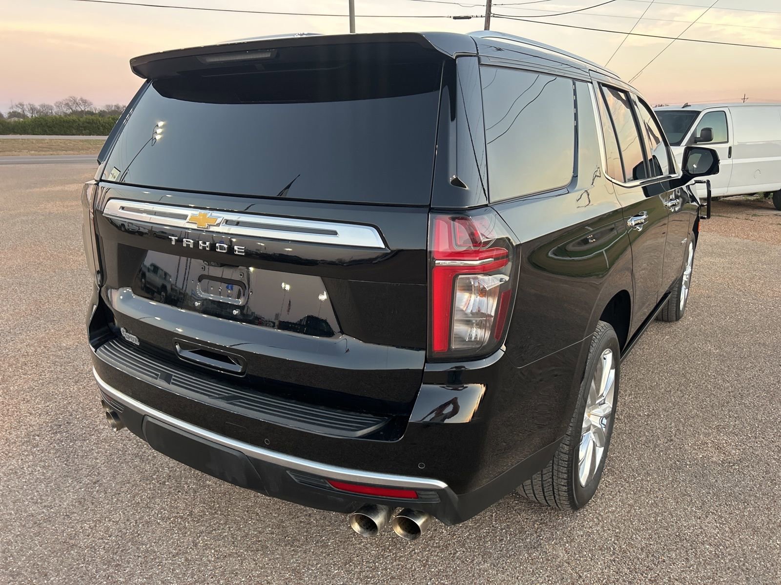 Used 2024 Chevrolet Tahoe High Country image 5