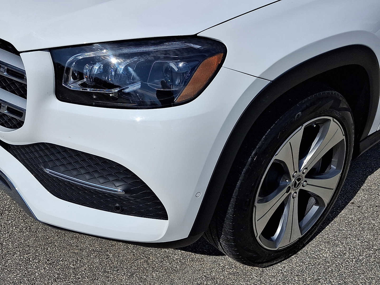 Used 2022 Mercedes-Benz GLS 450 4MATIC image 11