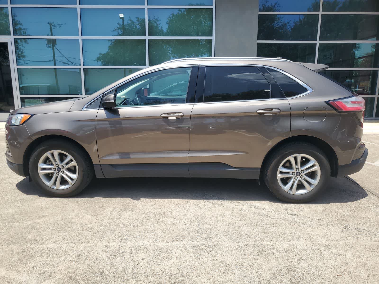 Used 2019 Ford Edge SEL w/ Equipment Group 201A FWD image 3