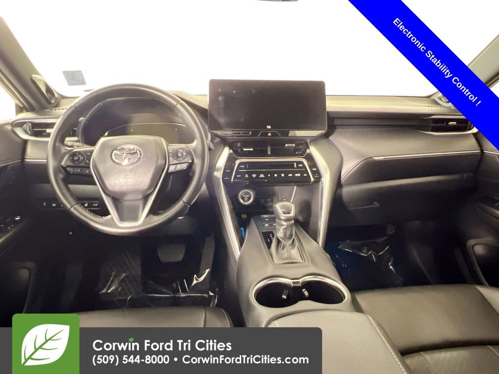 Used 2024 Toyota Venza Limited image 7