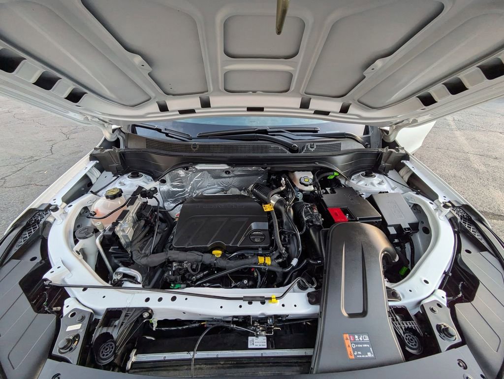 Used 2025 Chevrolet Trax LS image 30