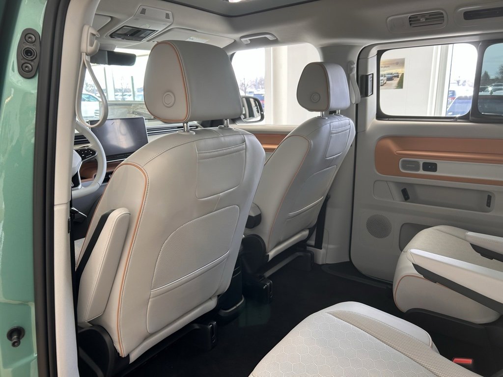 New 2025 Volkswagen ID. Buzz 1st Edition image 13