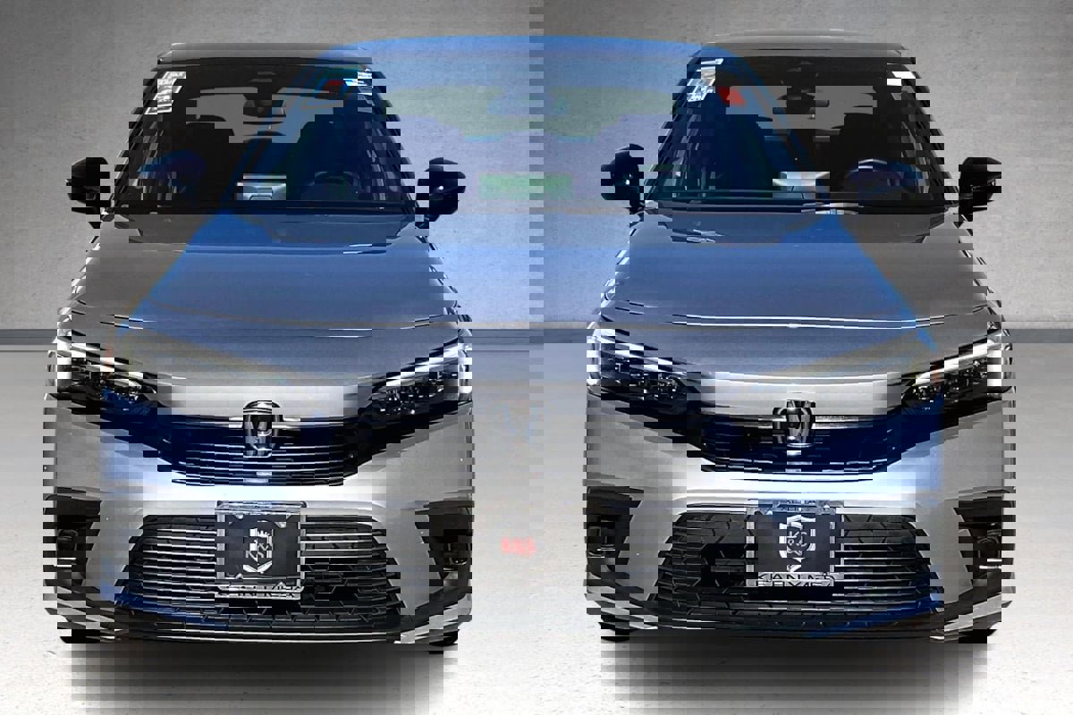 Used 2023 Honda Civic Sport image 3