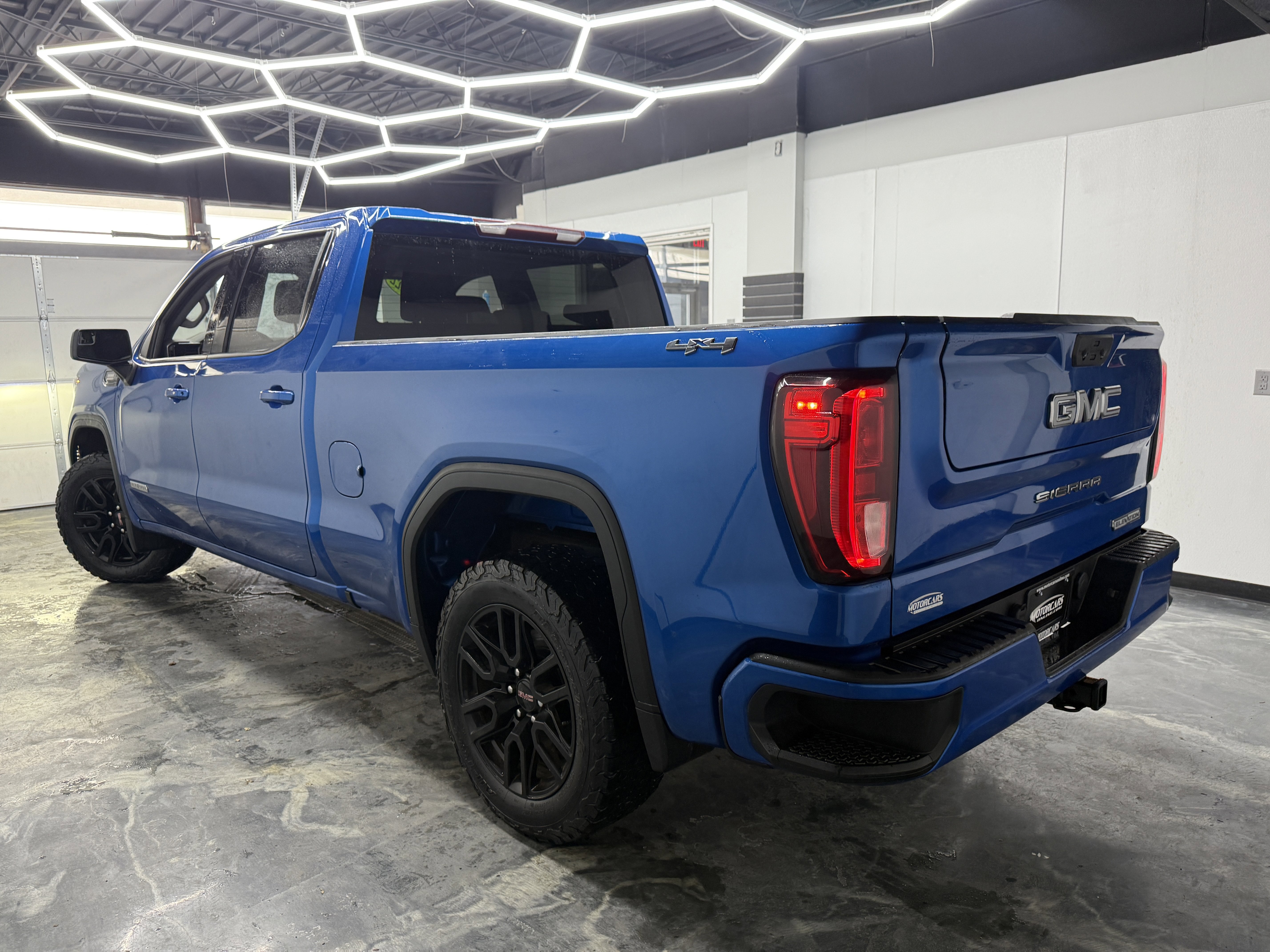 Used 2022 GMC Sierra 1500 Elevation image 3