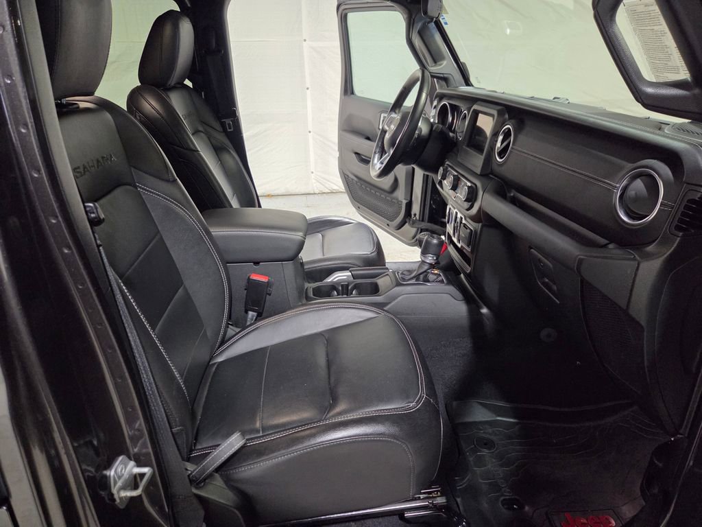 Used 2021 Jeep Wrangler Unlimited Sahara w/ Dual Top Group image 13