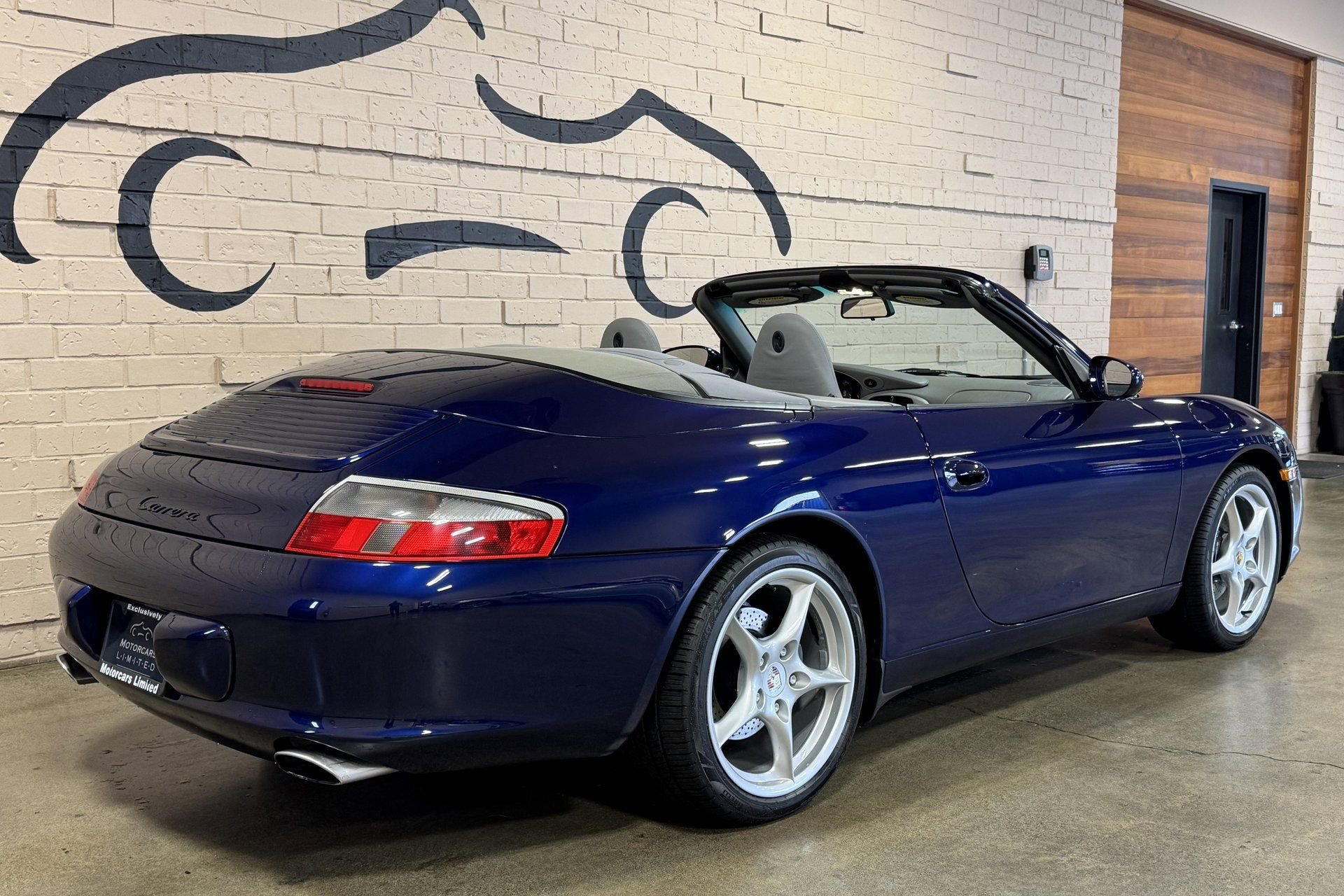 Used 2002 Porsche 911 Carrera image 7