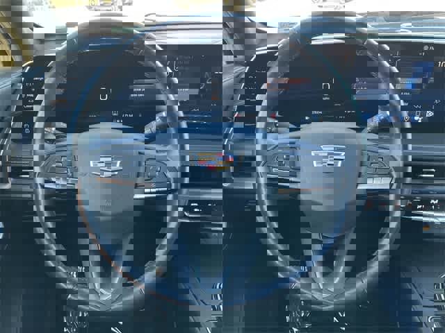 Used 2024 Cadillac XT4 Premium Luxury image 19