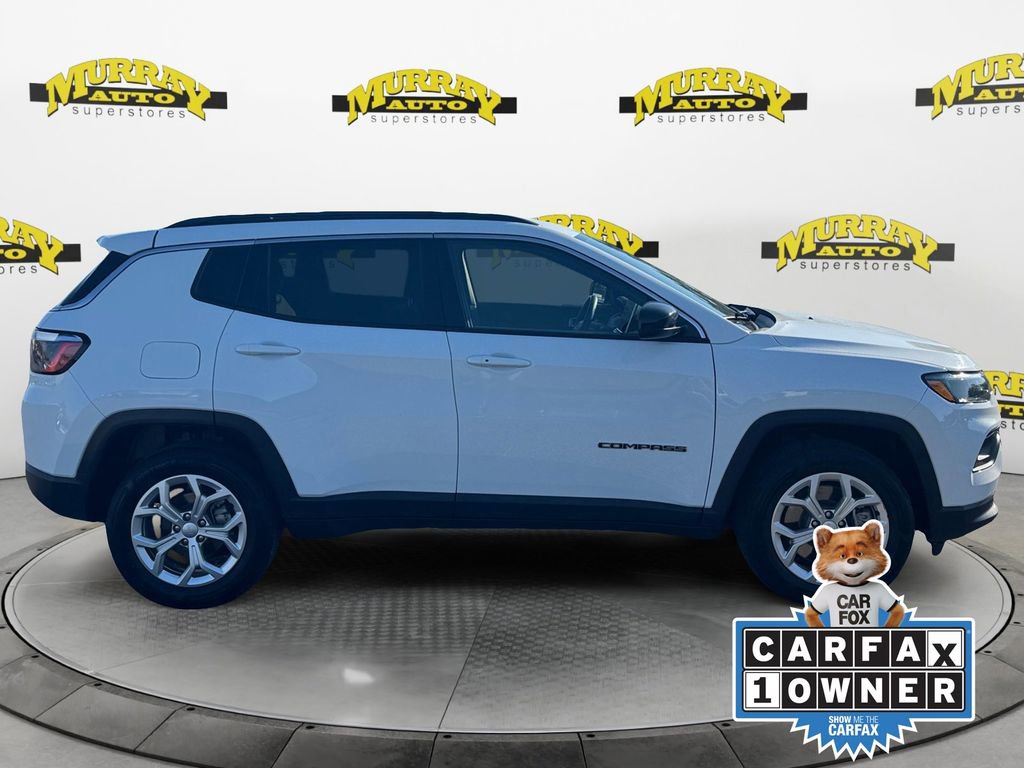Used 2024 Jeep Compass Latitude AWD/4WD image 7
