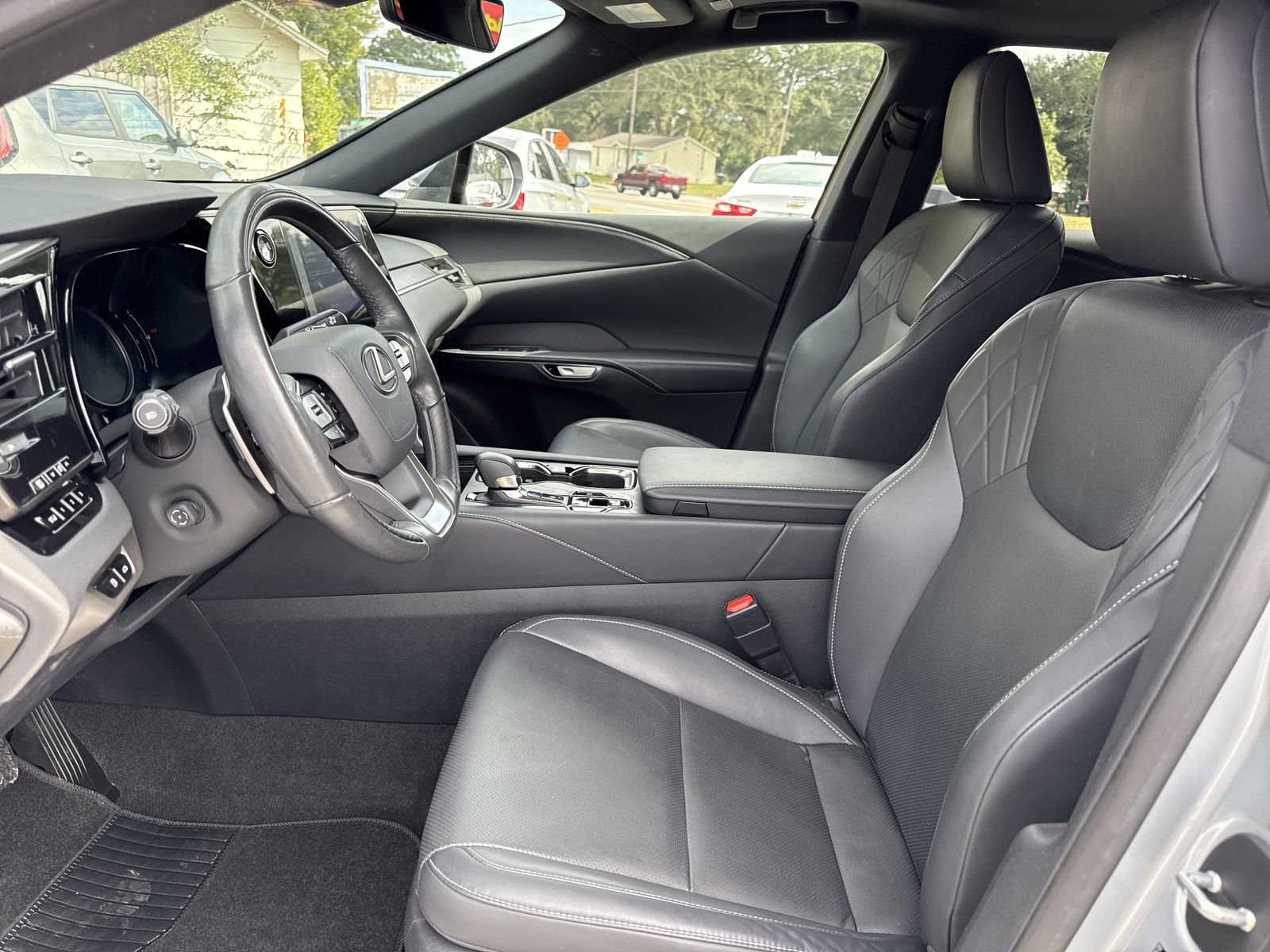 Used 2023 Lexus RX 350 Premium w/ Accessory Package (Z1) image 9