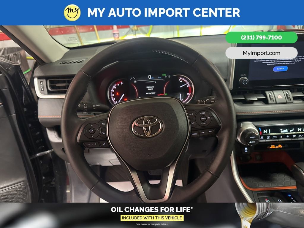 Used 2024 Toyota RAV4 Adventure image 15