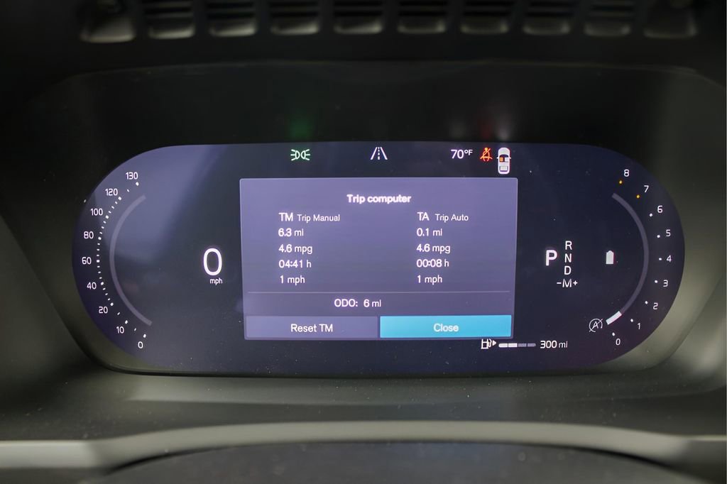 New 2026 Volvo XC90 B5 Plus w/ Protection Package Premier image 21