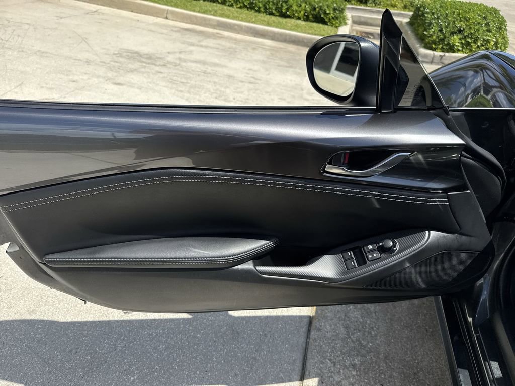 Used 2023 MAZDA MX-5 Miata Grand Touring image 38