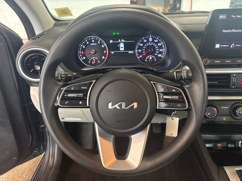 Certified 2023 Kia Forte LXS FWD image 7