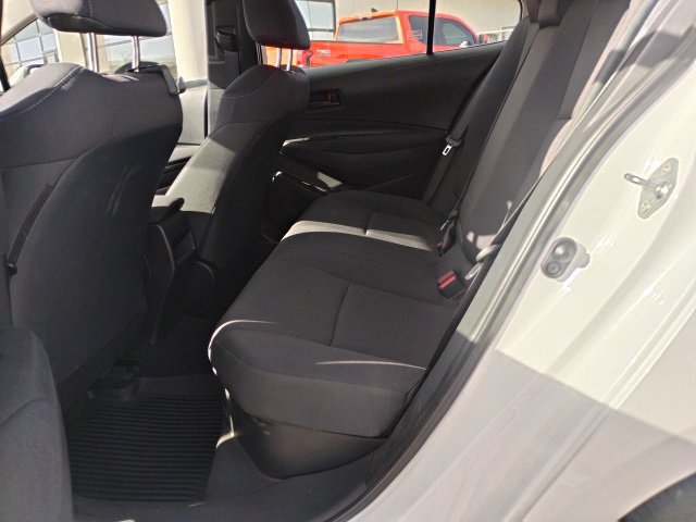 Used 2022 Toyota Corolla LE image 7
