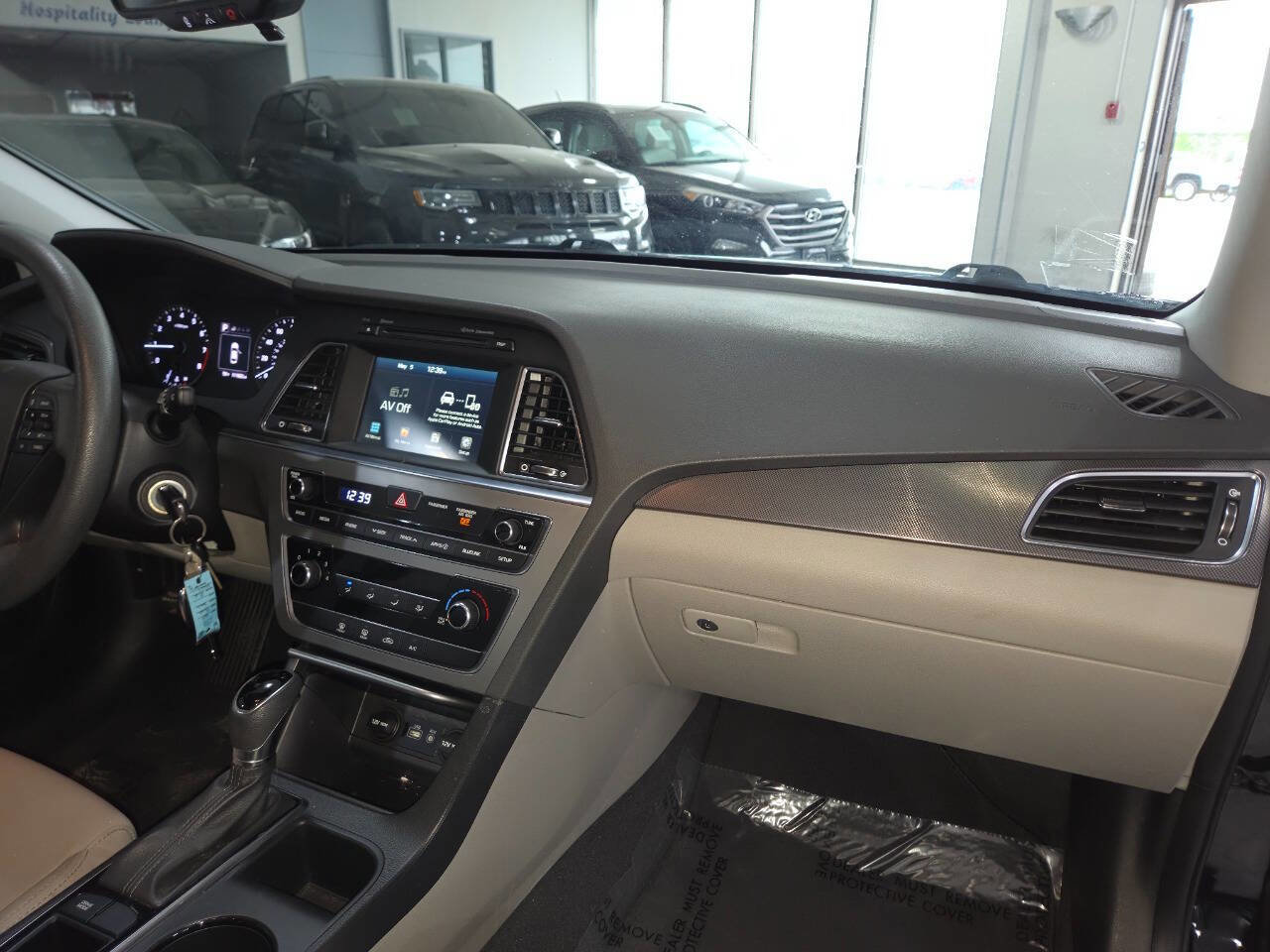 Used 2017 Hyundai Sonata Sport w/ Cargo Package FWD image 29