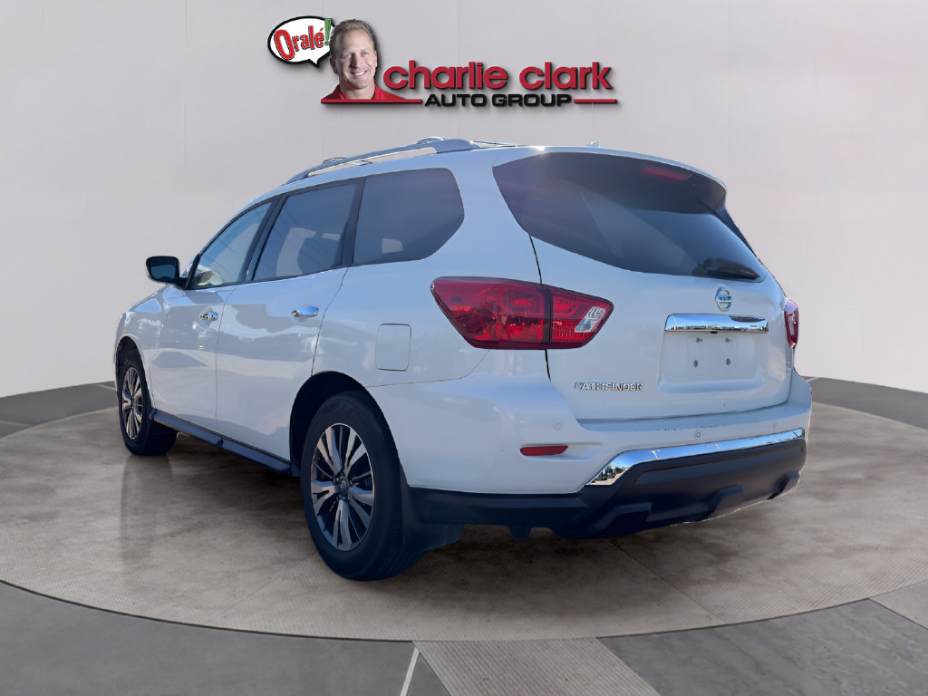 Used 2019 Nissan Pathfinder S FWD image 3