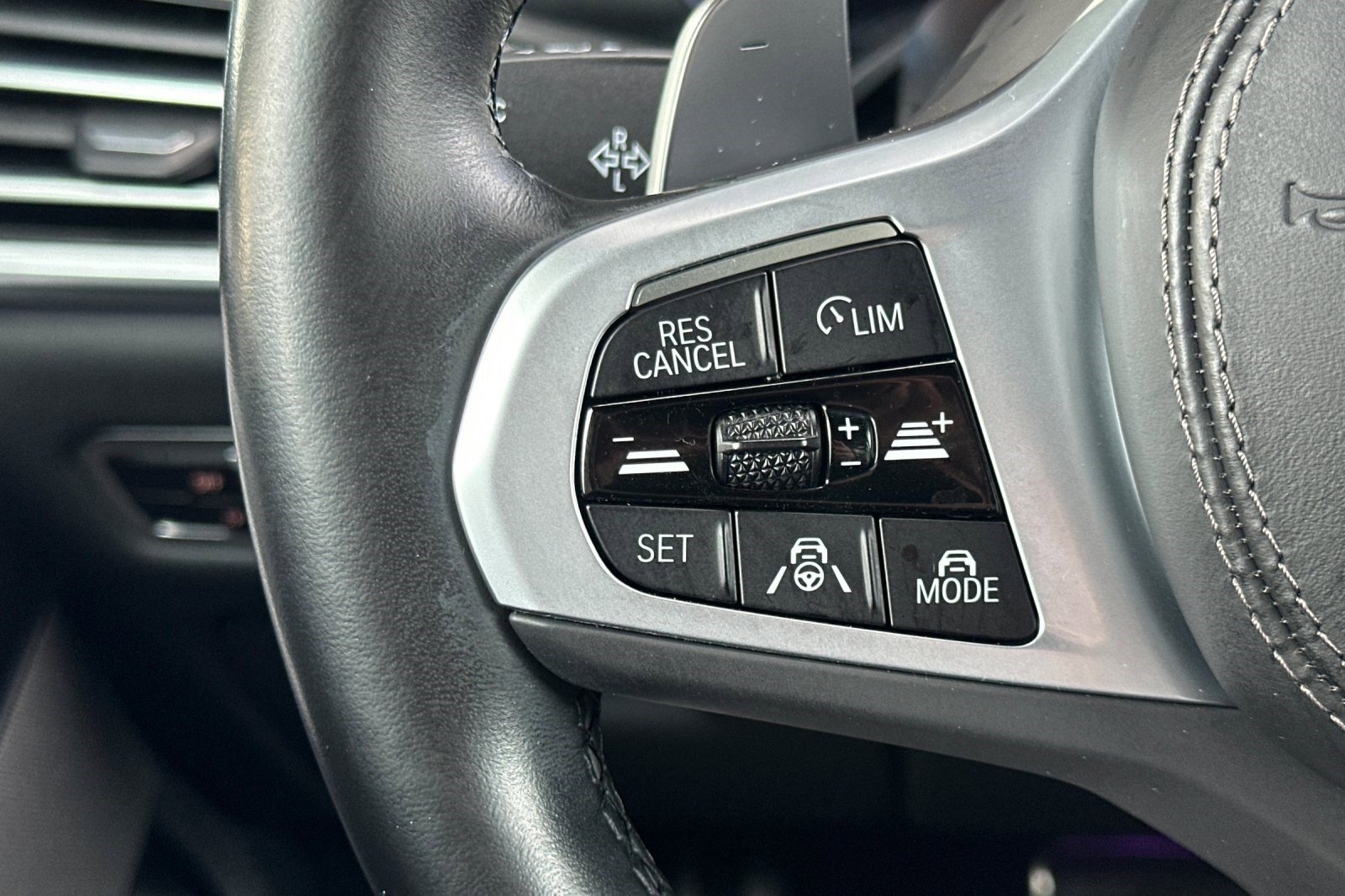 Certified 2023 BMW X5 M50i w/ Executive Package image 30