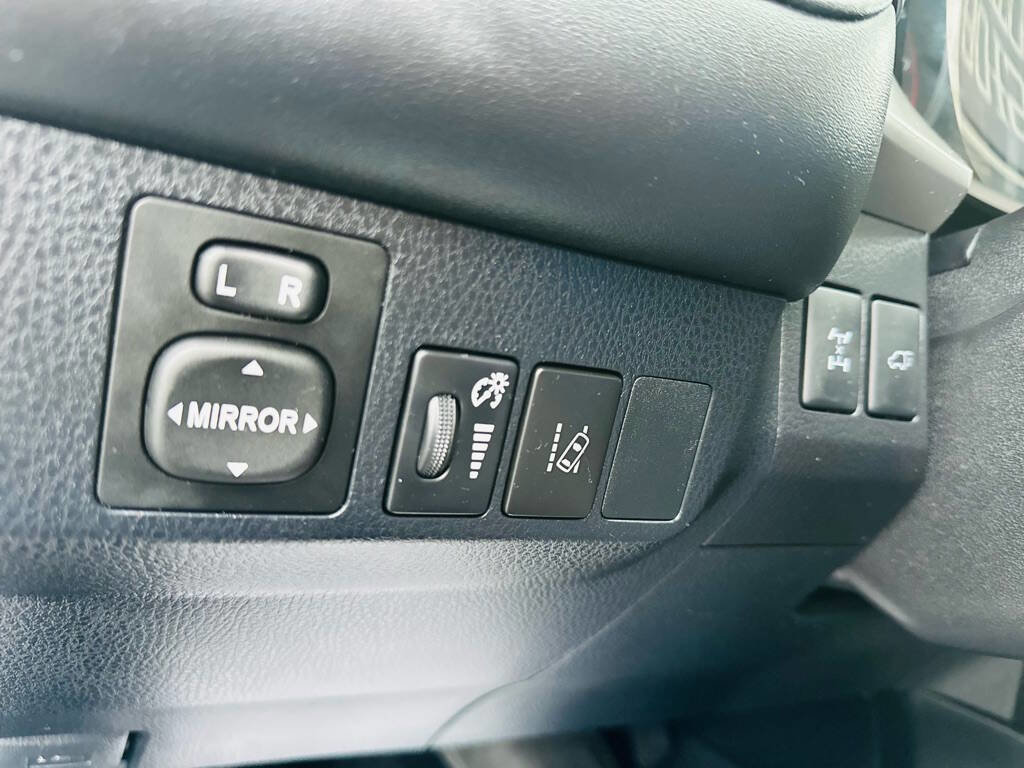 Used 2018 Toyota RAV4 Adventure image 13