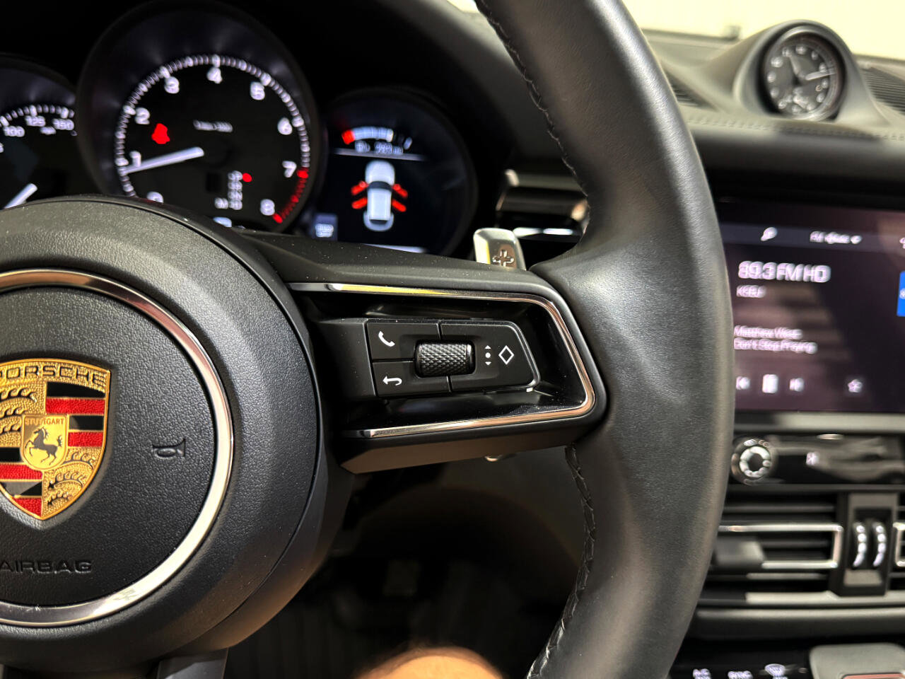 Used 2023 Porsche Macan image 18