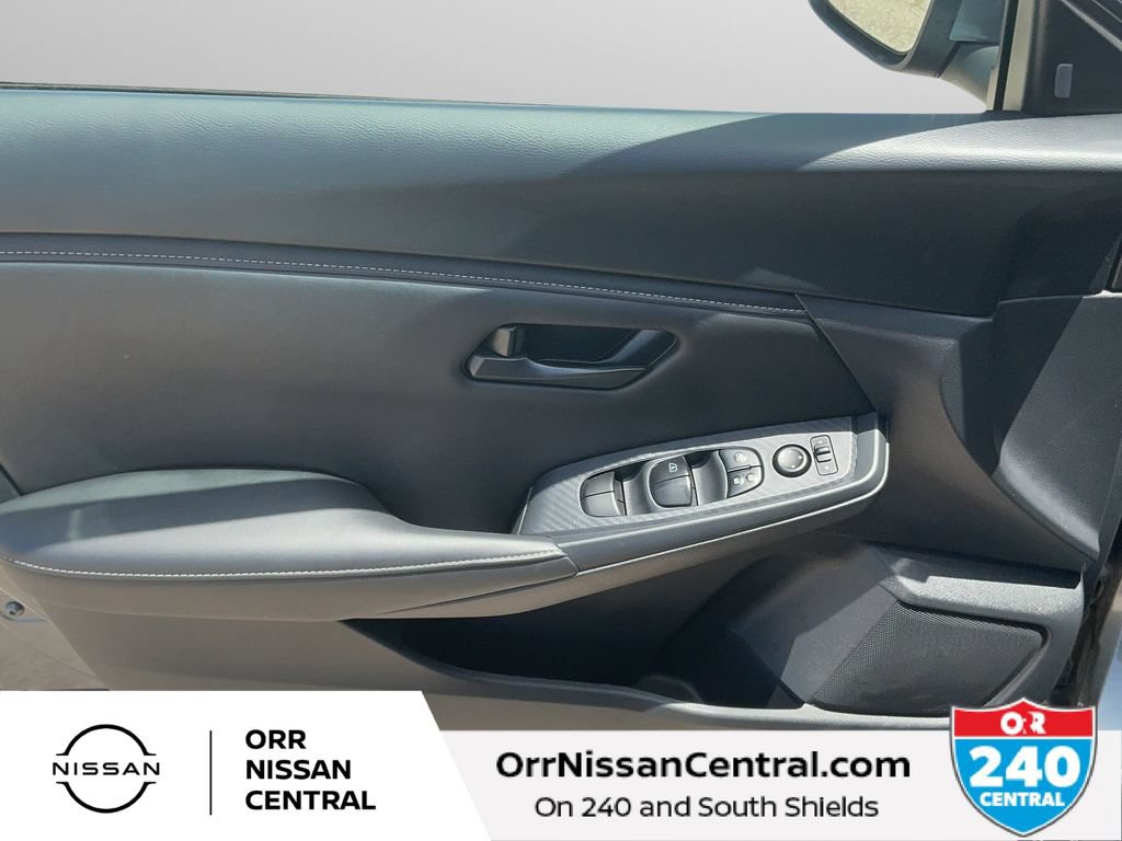 Used 2025 Nissan Sentra S FWD image 16