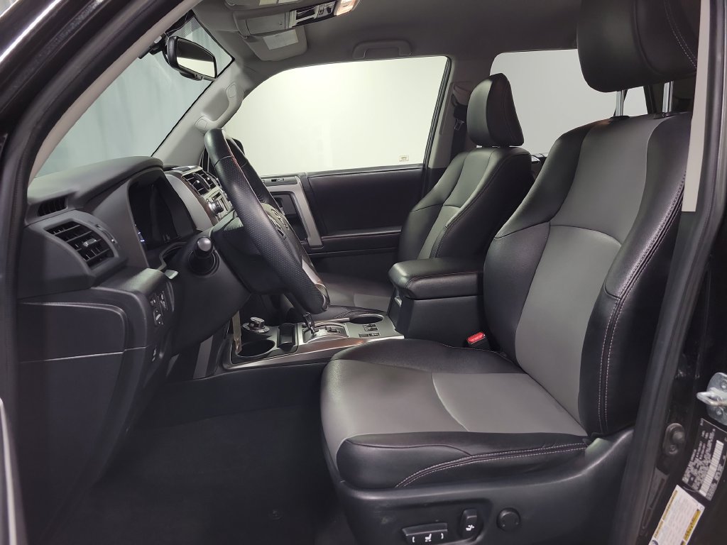 Used 2017 Toyota 4Runner SR5 Premium AWD/4WD image 13
