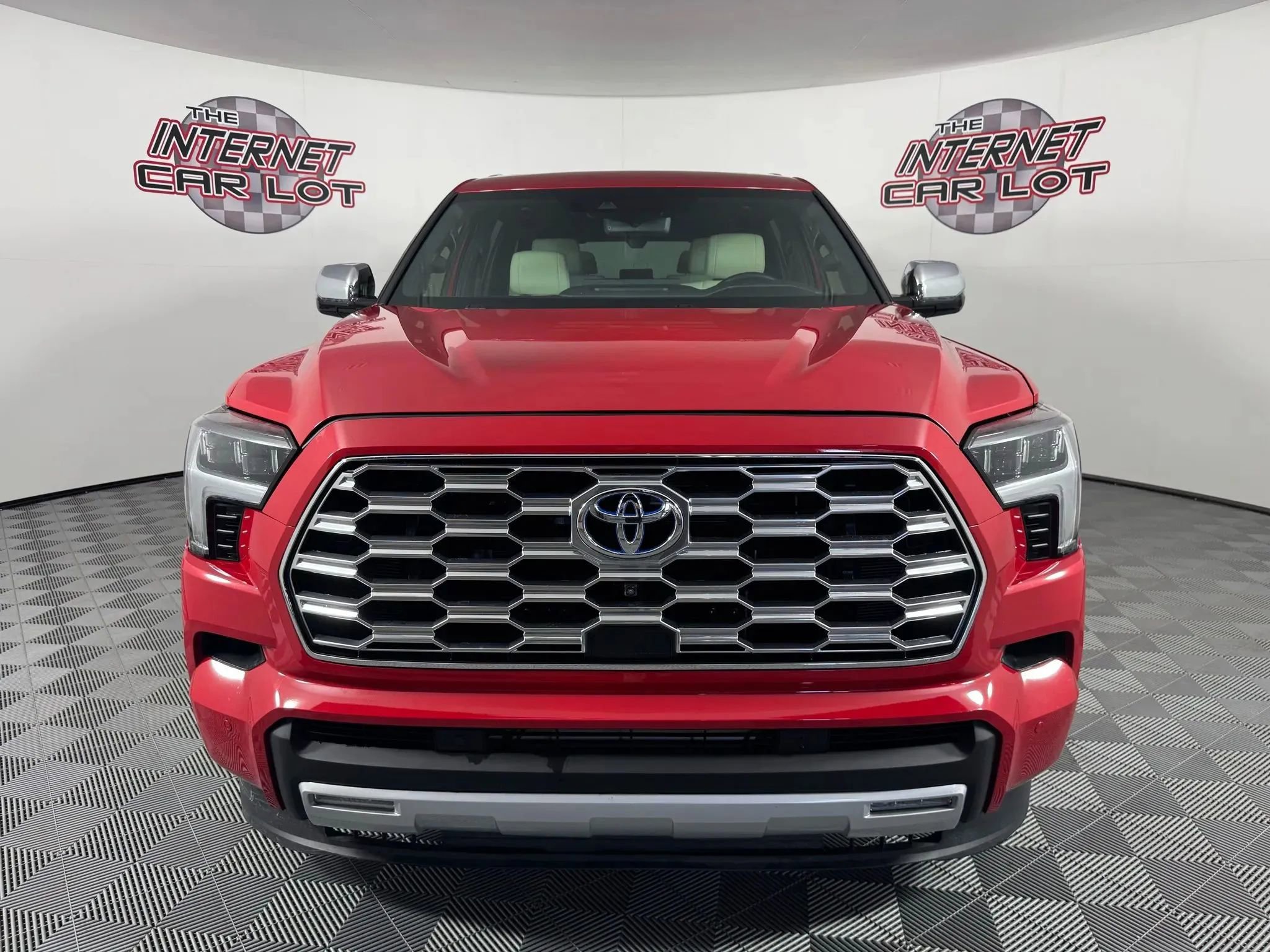 Used 2023 Toyota Sequoia Capstone image 2