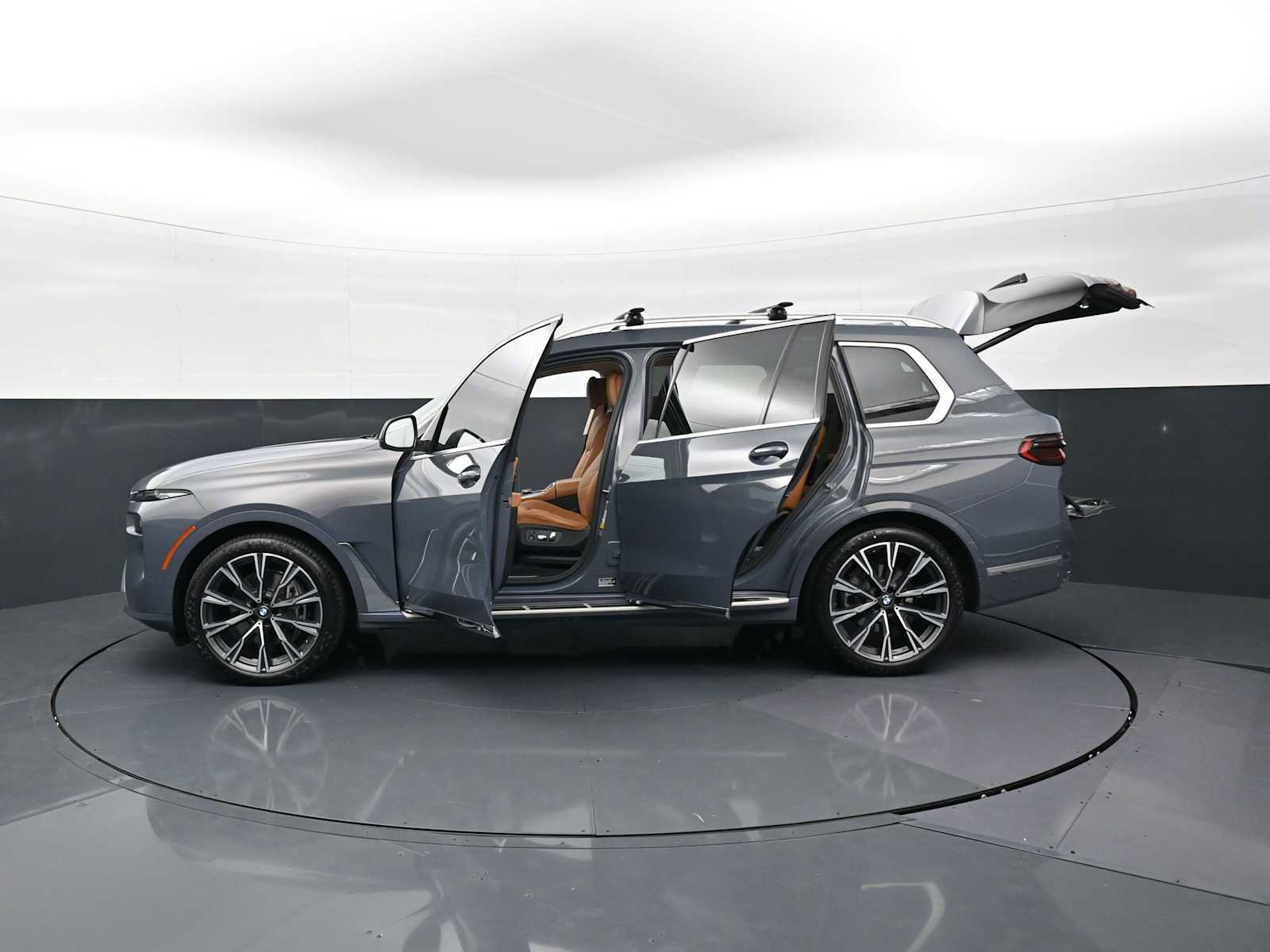 Certified 2023 BMW X7 xDrive40i w/ Executive Package AWD/4WD image 37