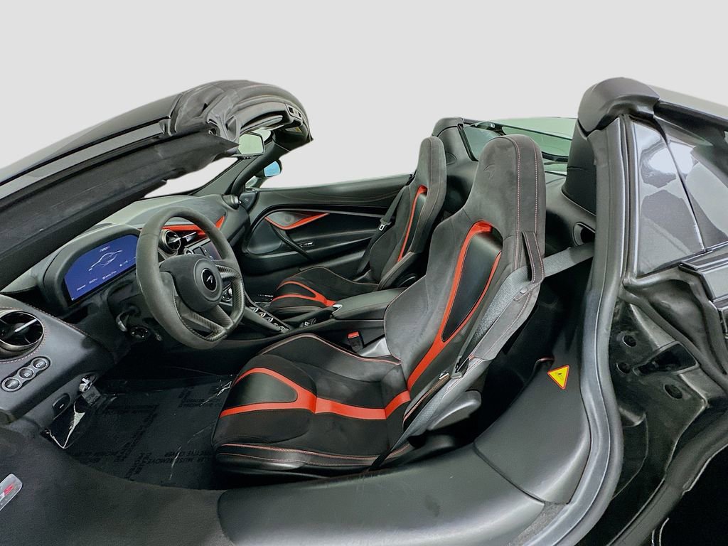 Used 2020 McLaren 720S Performance RWD image 5
