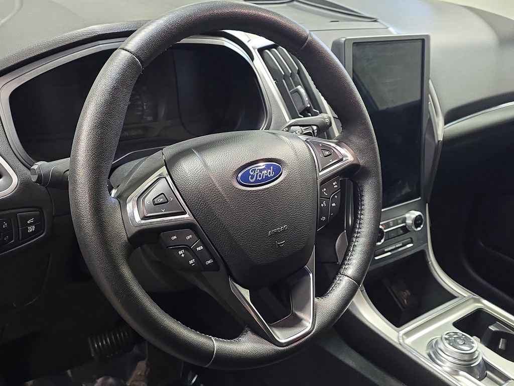 Used 2022 Ford Edge SEL w/ Convenience Package image 18
