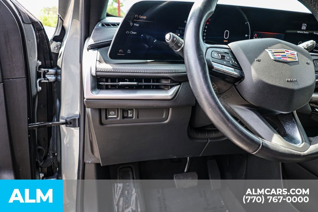 Used 2024 Cadillac XT4 Premium Luxury FWD image 27
