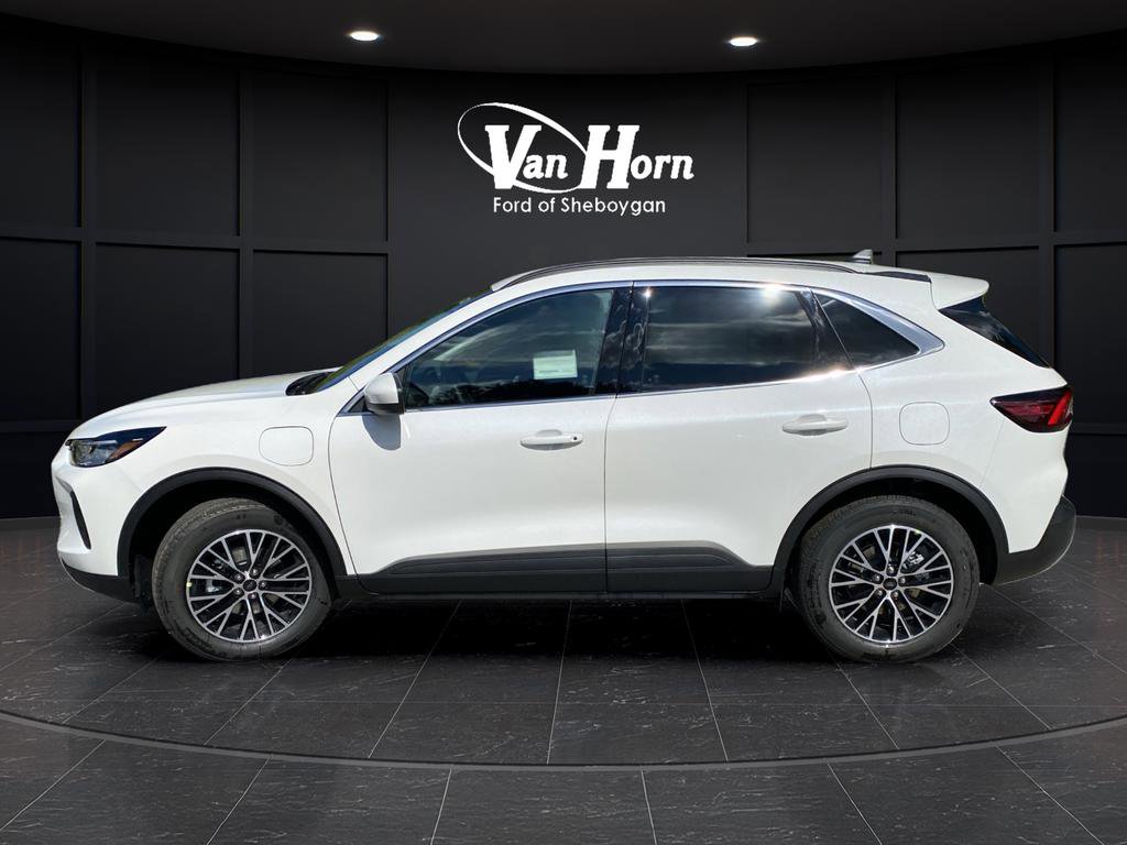 New 2025 Ford Escape SE w/ Class II Trailer Tow Package FWD image 13