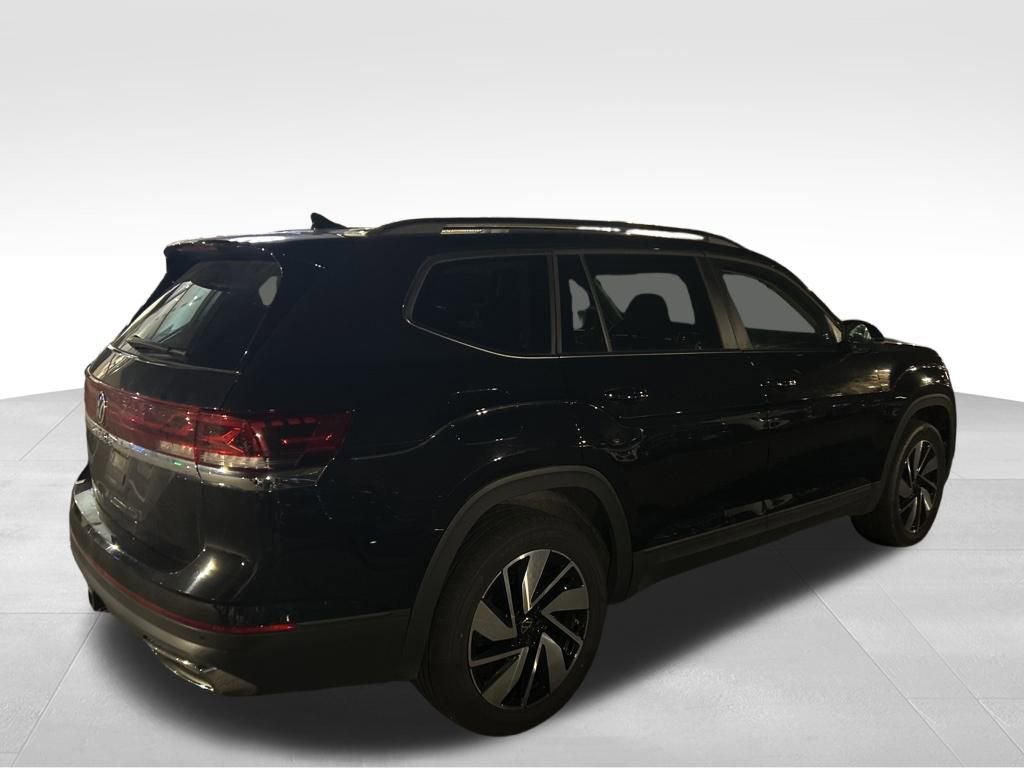 Used 2025 Volkswagen Atlas SE image 6