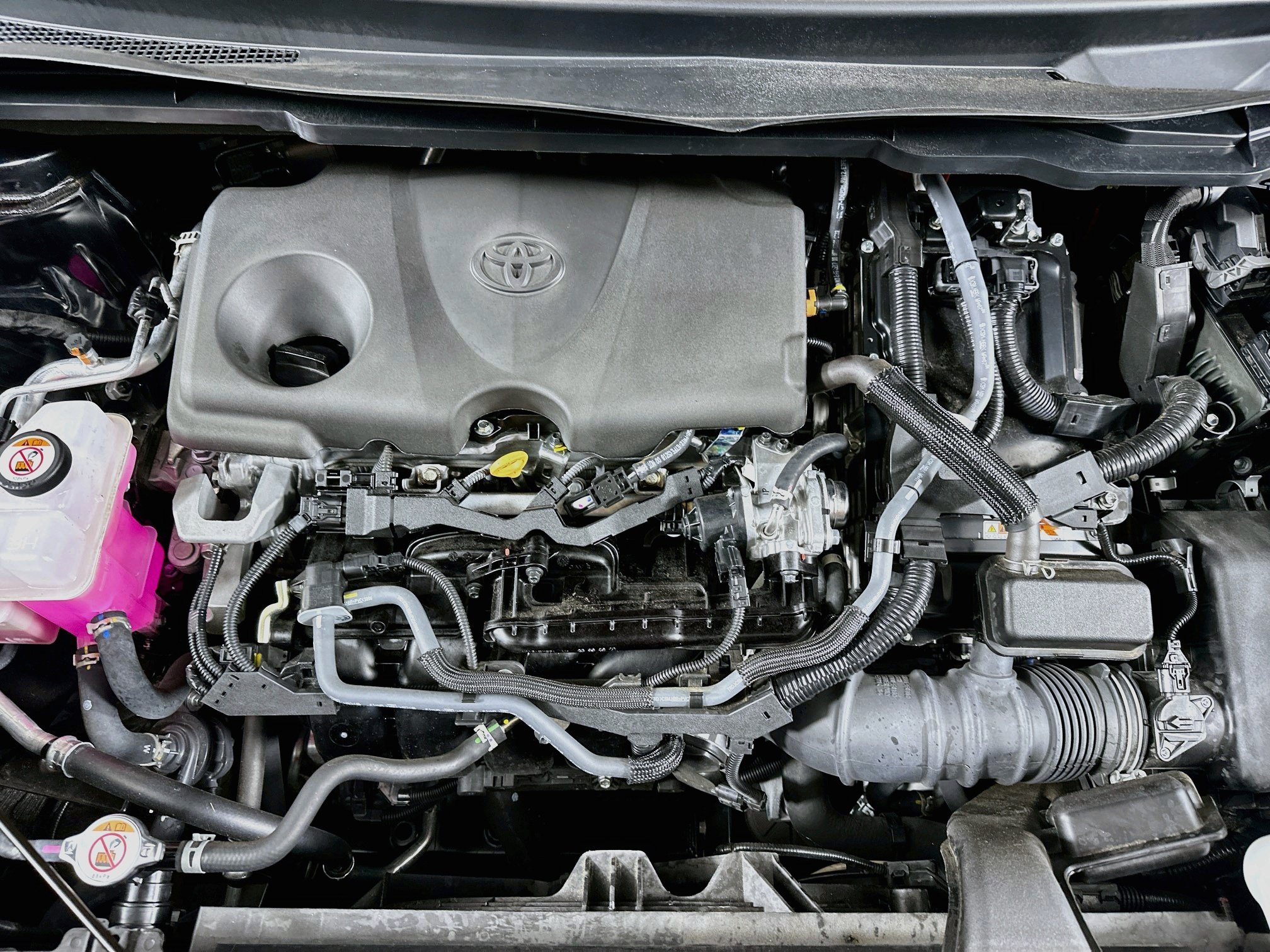 Used 2026 Toyota Sienna XLE FWD image 31