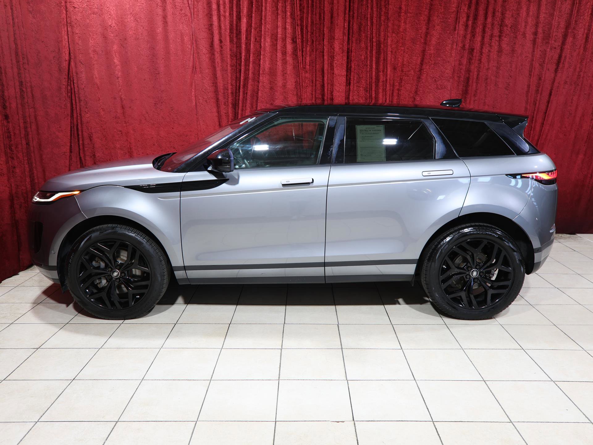 Used 2020 Land Rover Range Rover Evoque SE AWD/4WD image 4
