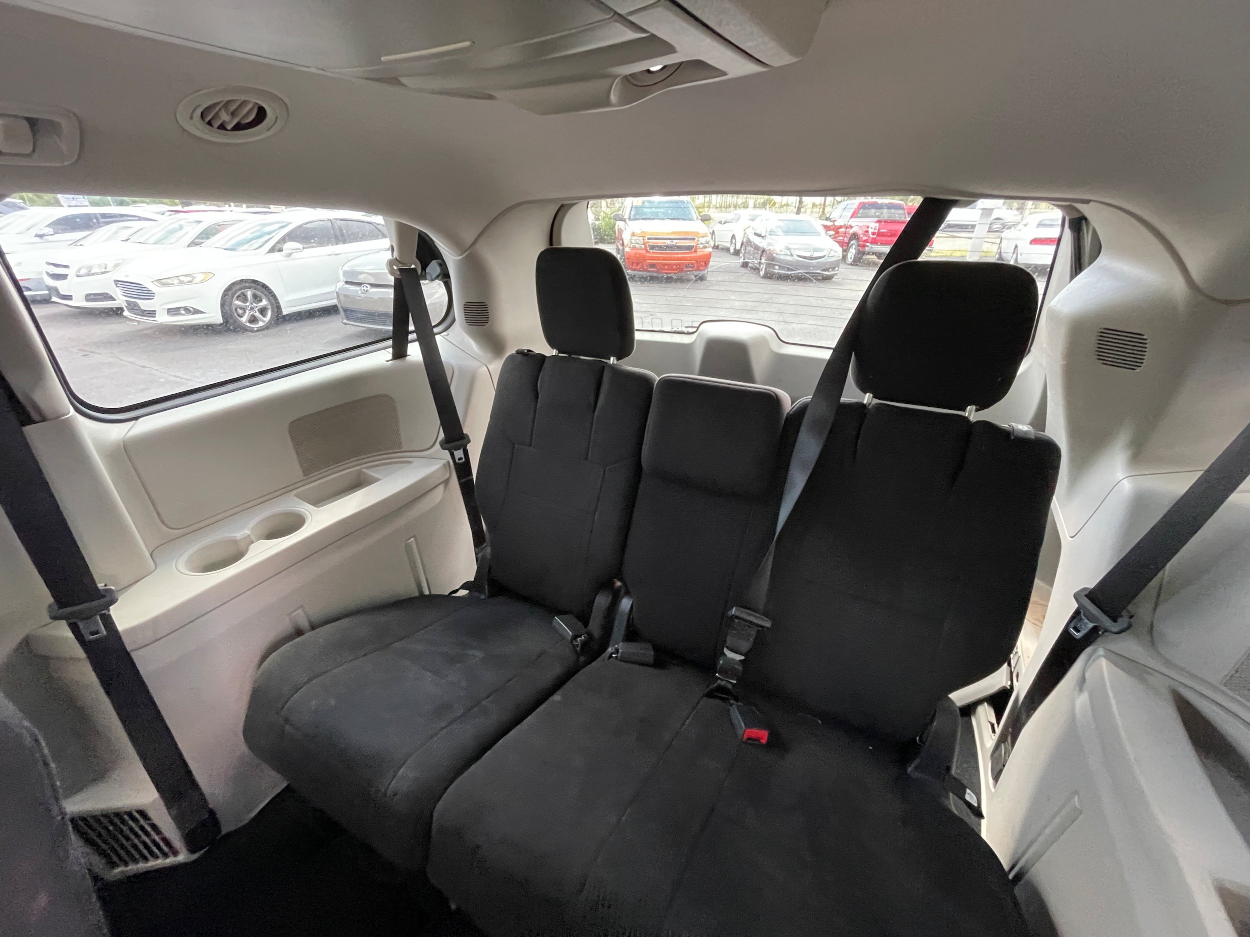 Used 2012 Chrysler Town & Country Touring w/ Entertainment Group #1 FWD image 18