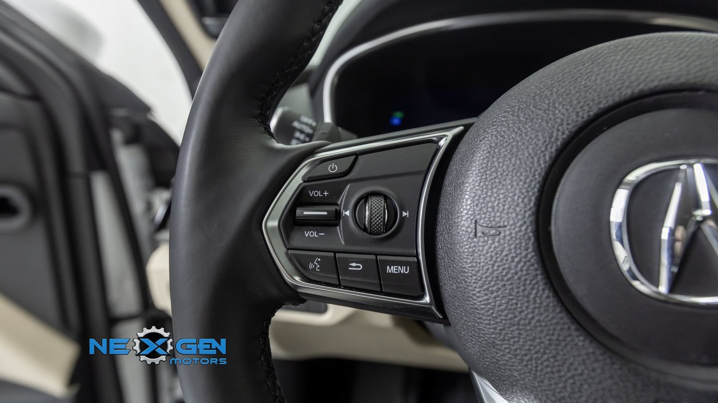 Used 2025 Acura MDX SH-AWD w/ Technology Package image 14