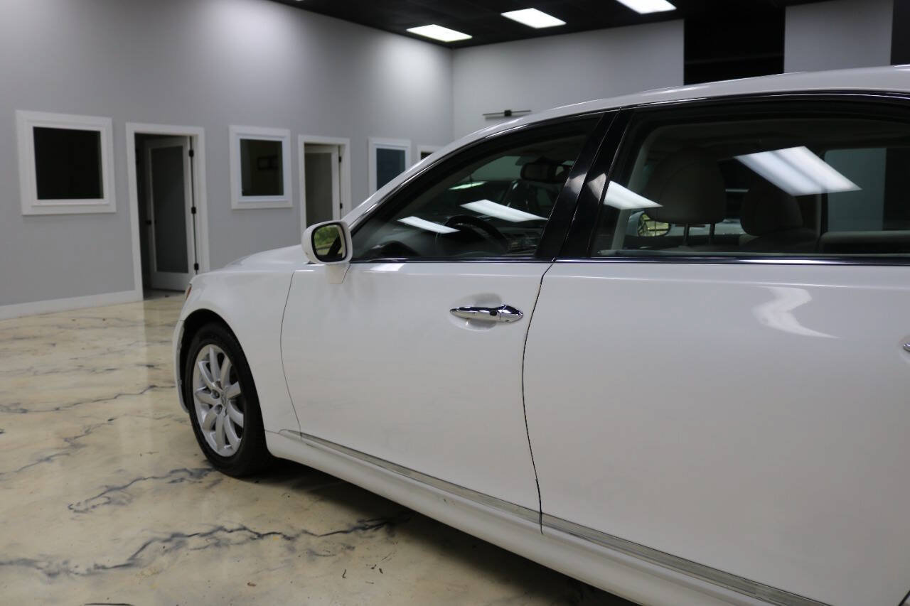 Used 2008 Lexus LS 460 L RWD image 22