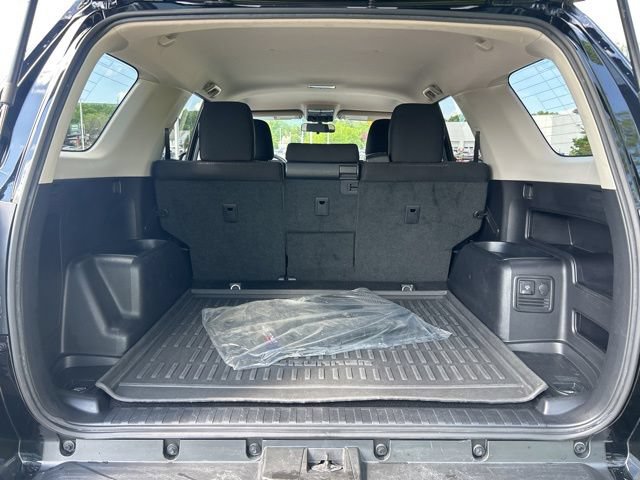 Used 2018 Toyota 4Runner TRD Off-Road AWD/4WD image 17