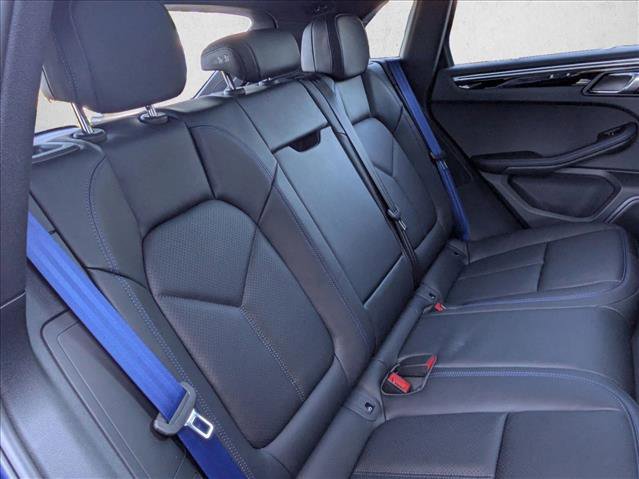 Certified 2025 Porsche Macan image 24