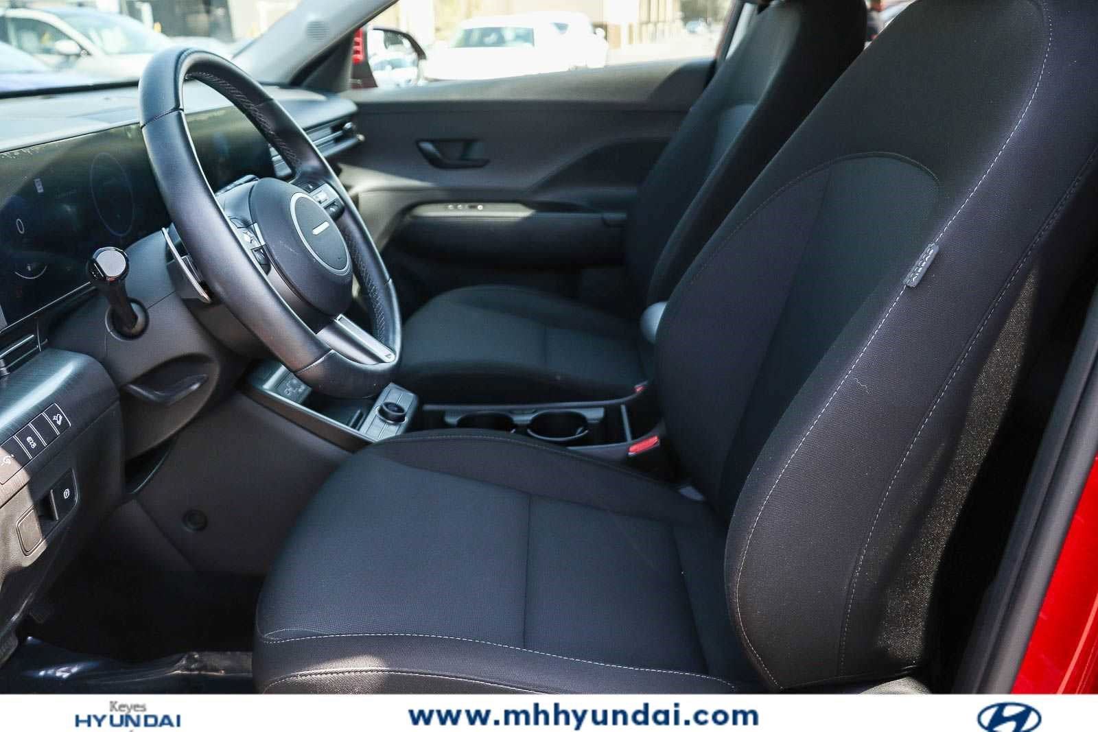 Certified 2025 Hyundai Kona SEL AWD/4WD image 16