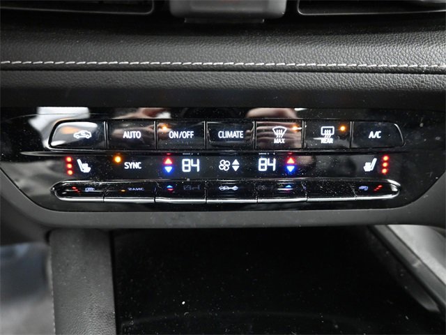 Used 2023 Buick Envision Essence image 18