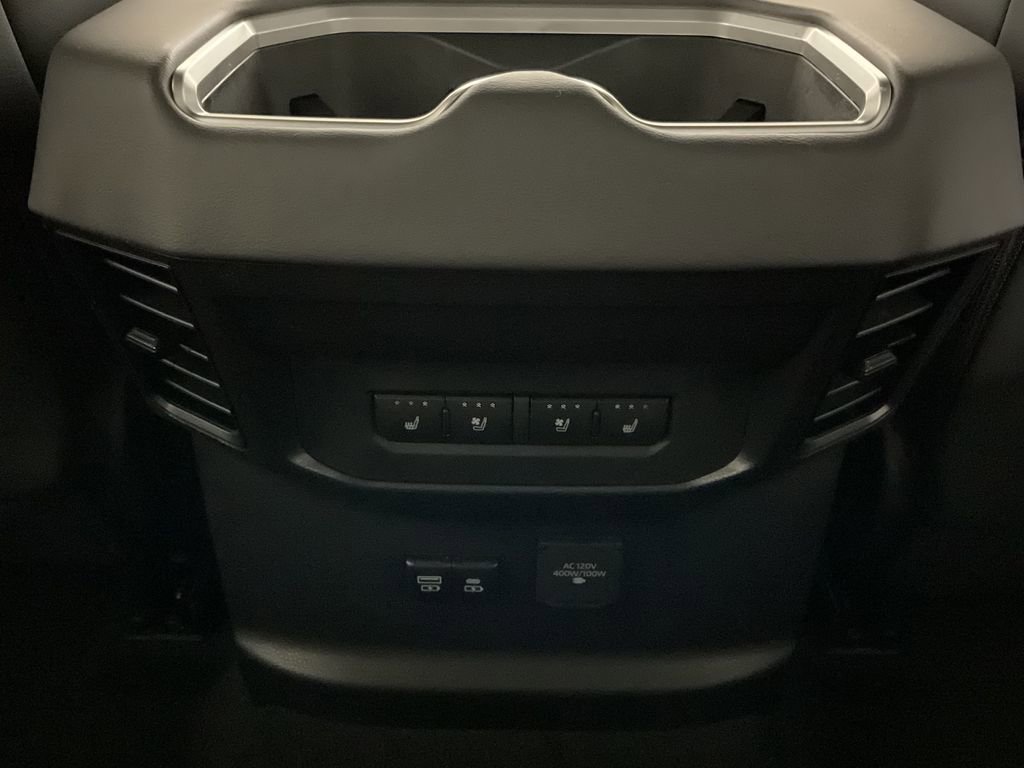 New 2025 Toyota Tundra Platinum image 8
